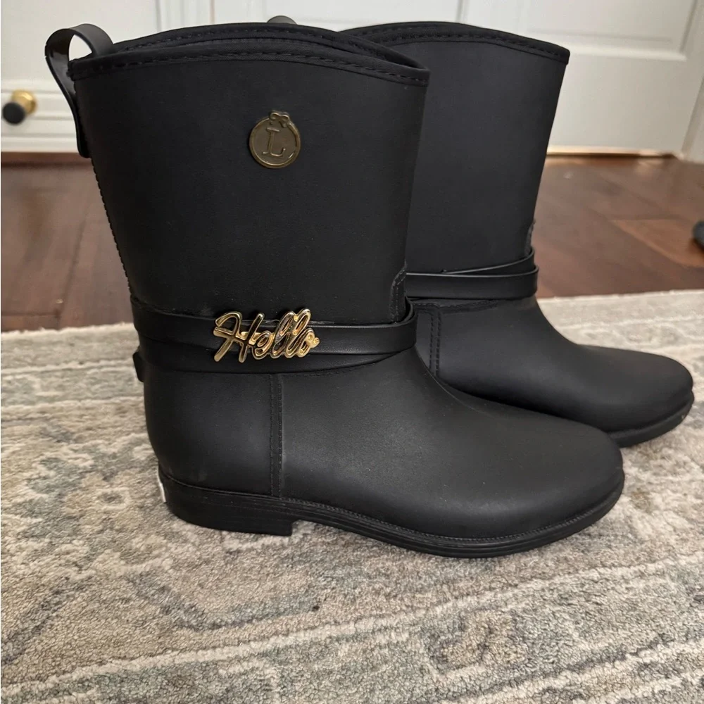 Women's sz 8 Black Winter & Rain Boots with Gold accents - Picture 1 of 5